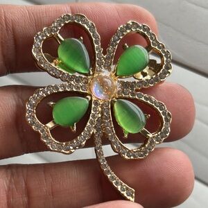Elegant Gold and Green Clover Brooch